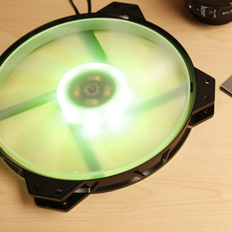 Ventilador - (a granel) (200 mm) (800 RPM) (RGB) - MasterCase H500P