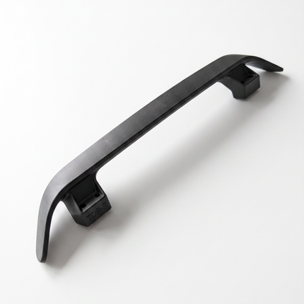 Cooler Master C700M Top Handle – side profile view
